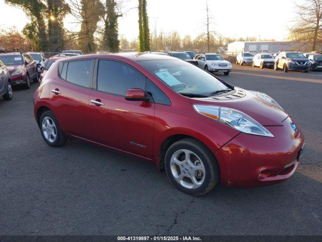  Salvage Nissan LEAF