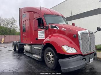  Salvage Kenworth T680