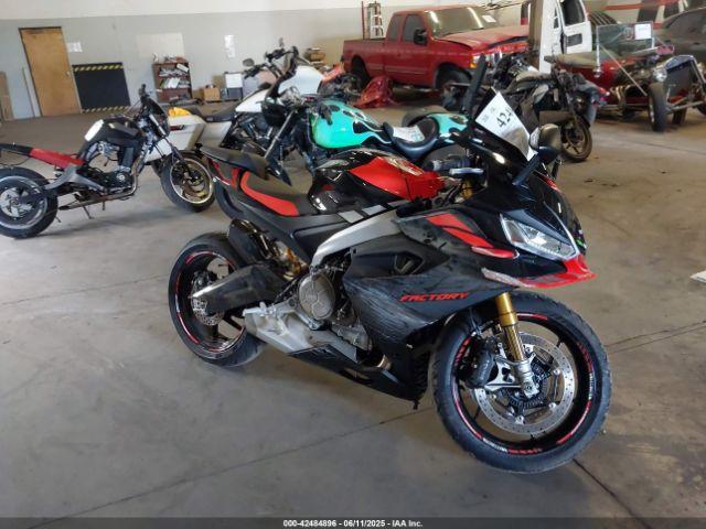  Salvage Aprilia Rs