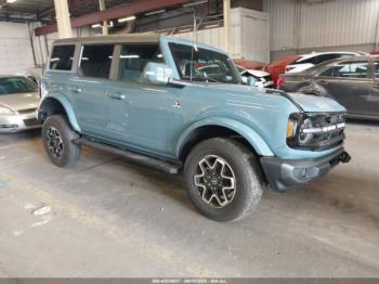  Salvage Ford Bronco