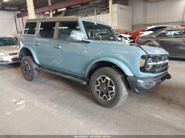  Salvage Ford Bronco