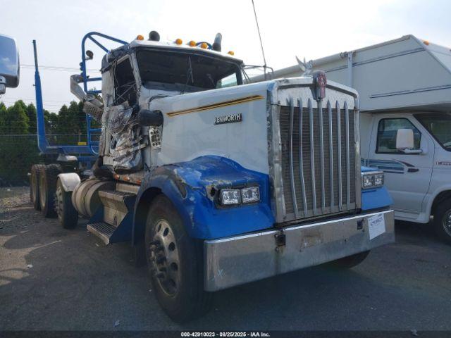  Salvage Kenworth Construction