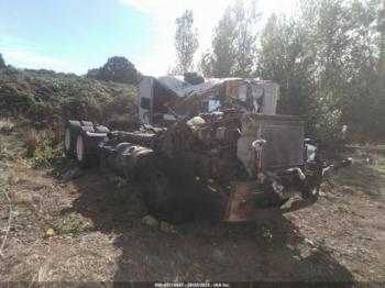  Salvage Freightliner Conventional