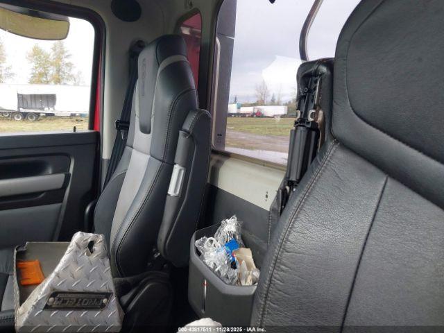 Kenworth T680 Image 5